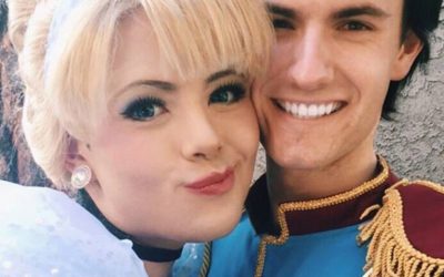 EL HOMBRE QUE SE ESTÁ HACIENDO FAMOSO POR TRANSFORMARSE EN LAS PRINCESAS DE DISNEY